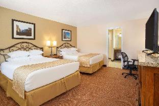 Travelodge By Wyndham Hawthorne Room photo