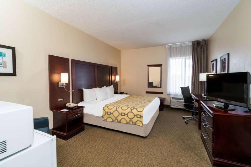 Travelodge By Wyndham Hawthorne Exterior photo